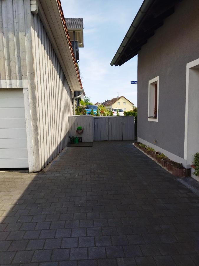 Aussergewoehnliche Atelierferienwohnung Mit Balkon An Der Donau Winzer Buitenkant foto