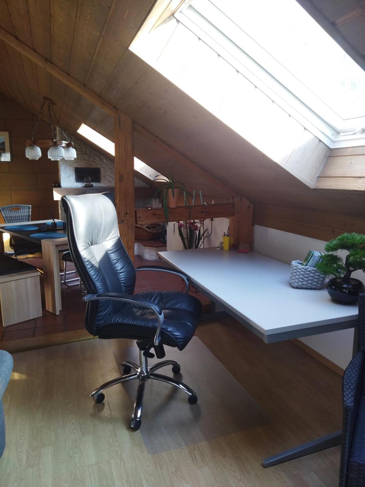 Aussergewoehnliche Atelierferienwohnung Mit Balkon An Der Donau Winzer Buitenkant foto