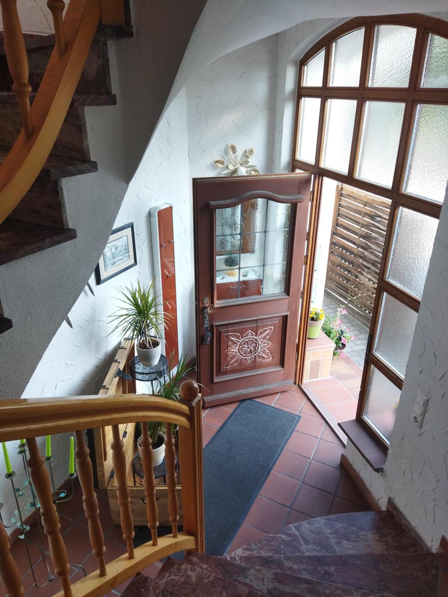 Aussergewoehnliche Atelierferienwohnung Mit Balkon An Der Donau Winzer Buitenkant foto